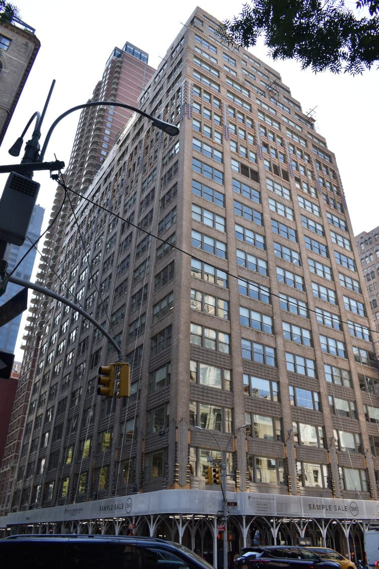 2615thAve Image 1